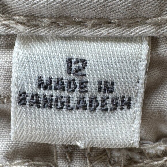 St. John’s Bay Women’s Cargo Capri Pants Khaki Drawstring Leg Tie Cotton Size 12 - Picture 7 of 9